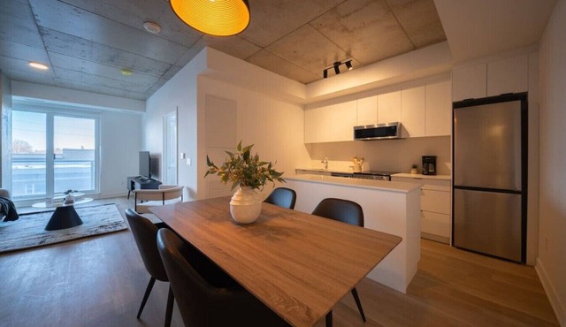 Carlton West Modern Living | Vista 1BR