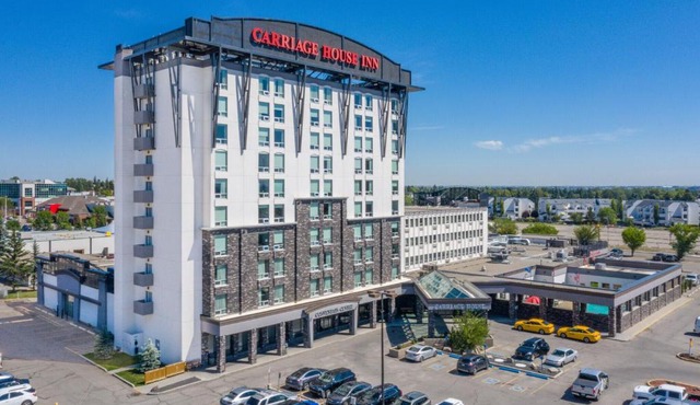 Carriage House Hotel and Conference Centre in Calgary