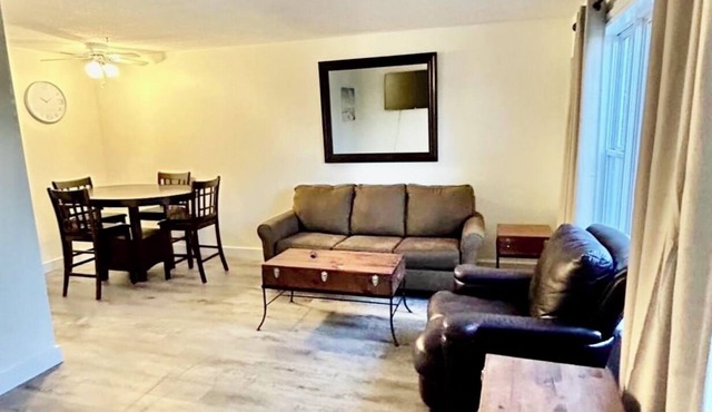 Centrally located, newly renovated 2 Bedroom, 1 bathroom