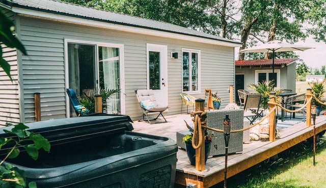 Chalet Che Nous Cottage - Cocagne Bay