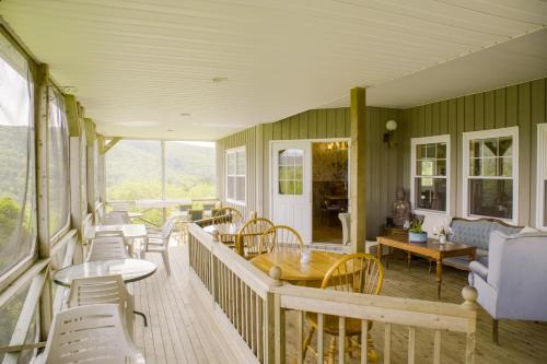Chanterelle Inn & cottages
