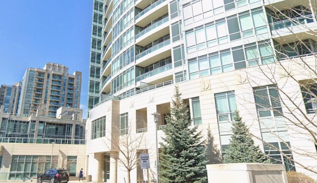 Charming 1-bedroom condo in brilliant Toronto with AC, fitness room
