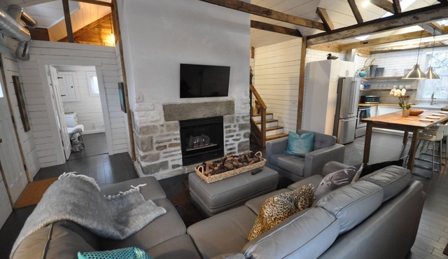 Charming Carriage House in Niagara's Wine Country
