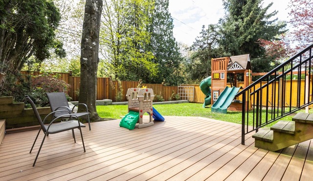 Charming Hideaway! Beautiful Yard & Private Office