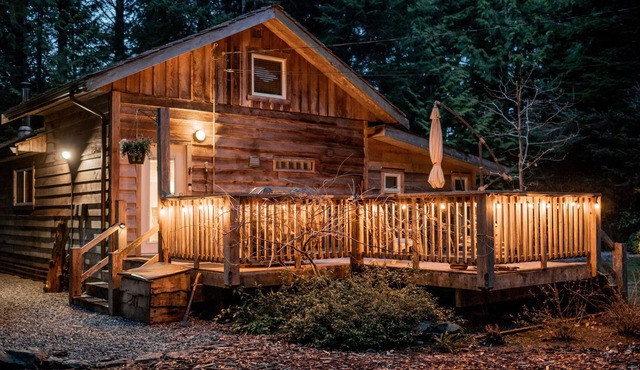 Chesterman Beach Paradise is a short walk from our sunny deck. Read our reviews!