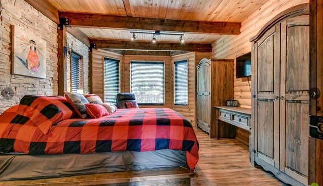 Cozy cottage with hot tub/firepit, in nature with absolute privacy
