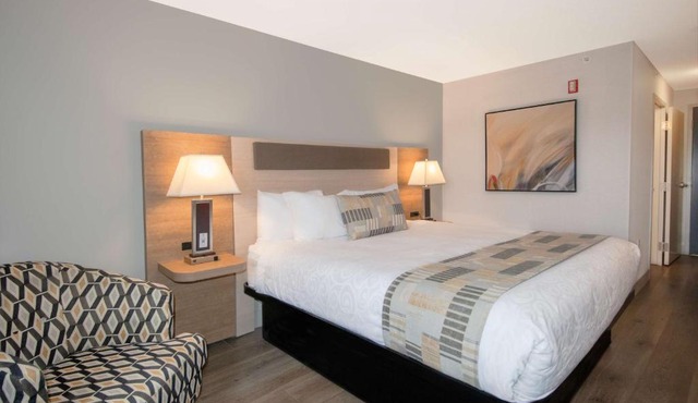 Coast Abbotsford Hotel & Suites