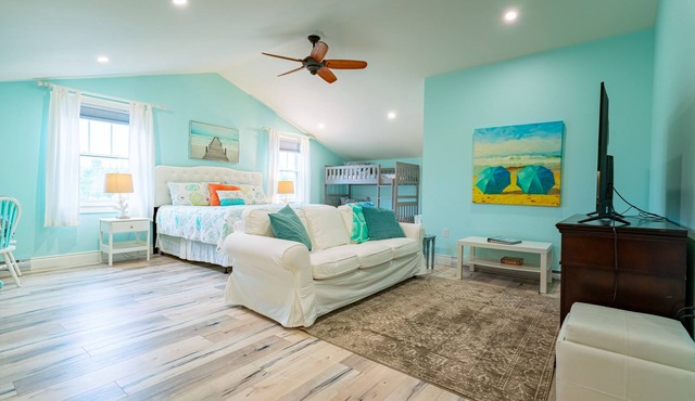 Coastal Loft on Private White Sandy Beach