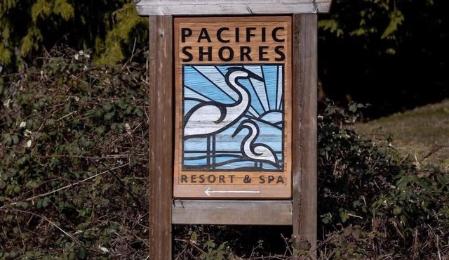 Coastal Oasis ★ Ocean ★ 1 Bdrm ★ Stocked Kitchen