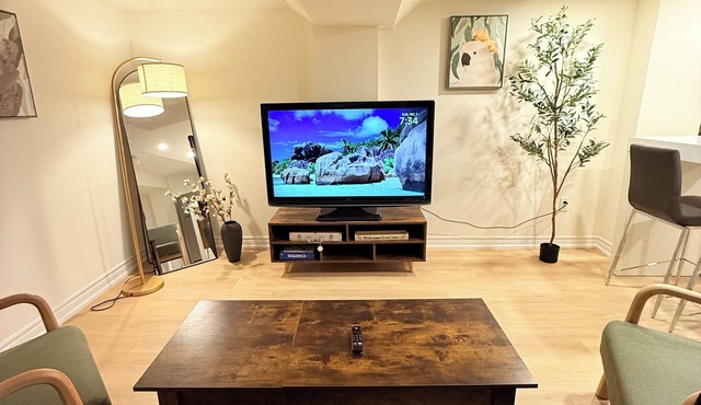 Comfy Stay w/Workspace + Brew Bar | Free Parking