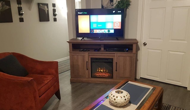 Contractors/Trades - Private Apt in Central Sarnia