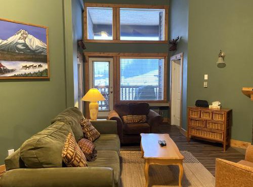 Cornerstone Lodge by Park Vacation Management