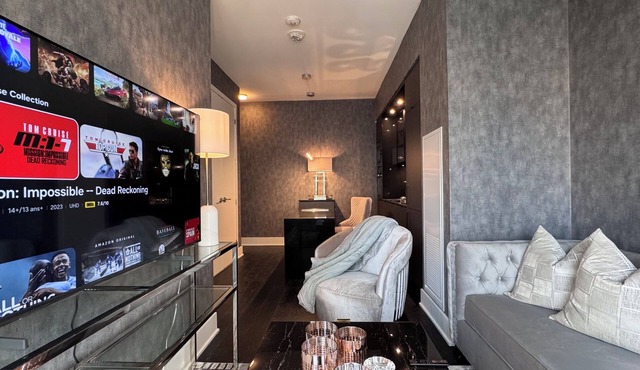 Corporate‑Class 1 BR Yorkville Executive Residence