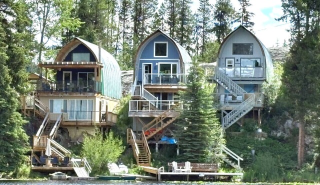 Cottage - Lakeside w/private Hottub near Big White