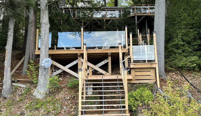 Cottage on Moon River w/Fantastic Deck! (pet friendly)
