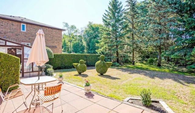 Cozy 3 Bedroom Bungalow | Prime Location