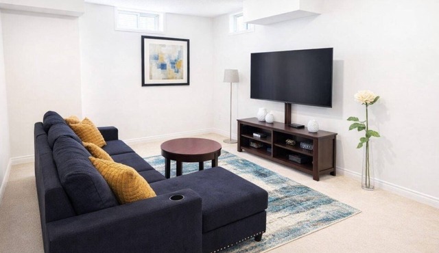 Cozy and private 1-bedroom basement apartment in a serene Milton neighborhood