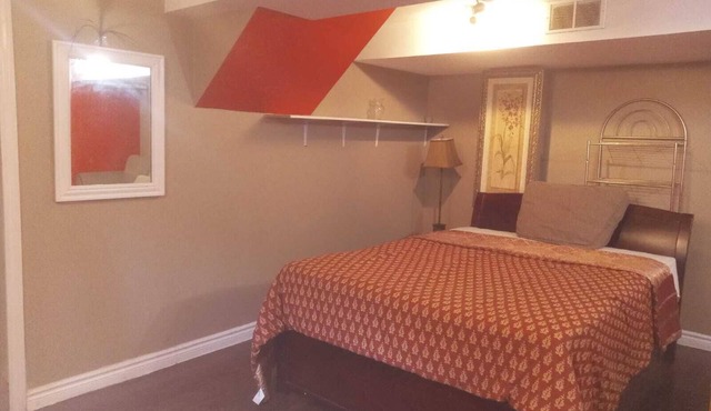 COZY APARTMENT FOR RENT GREEN NEIGHBORHOOD