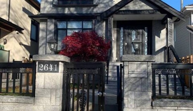 Cozy, Comfortable and Clean Home. Close to Transit, Restaurants, Park and Pool!