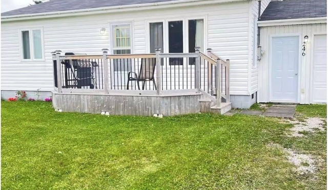 Cozy Cottage in Gros Morne - Cow Head, NL The Sand Dollar Inn - Pet Friendly!