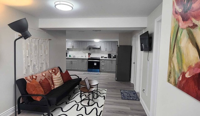 Cozy Hideaway in Peaceful Niagara Region