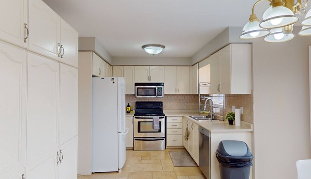 Cozy Home By Downtown Newmarket + Magna Centre Bayview Mulock