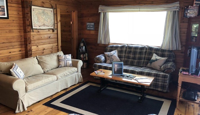 Cozy Rustic Waterfront Cottage on Georgian Bay (near Pointe Au Baril/Parry Sound)