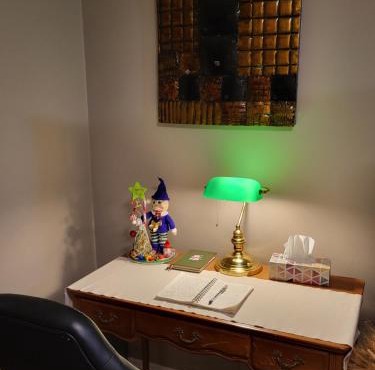 Cozy Suite with HOT TUB & Highspeed Internet