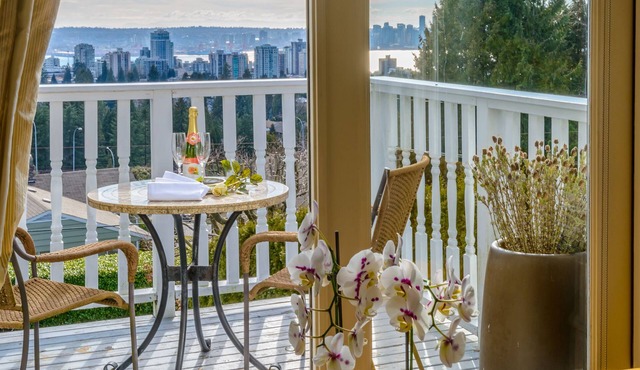 Crystal's View Bed & Breakfast
