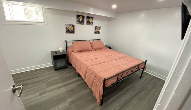 Cute Little Jr. 1Bdr Bsmt unit - Great location/Superclean in Toronto