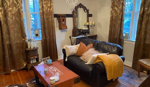 Daniel Street Namaste Suite