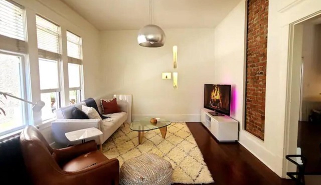 Design Heritage Suite | Brick + Private Patio near Commercial Drive