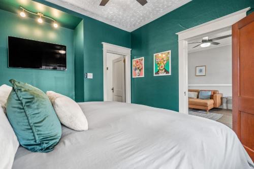 Dinos Last Post - Family Friendly 4 Bedrooms