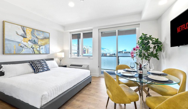 Divine King Suite | Heart of Downtown | Patio View