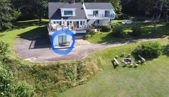 Dog friendly apartment on the Bay of Fundy, Nova Scotia.