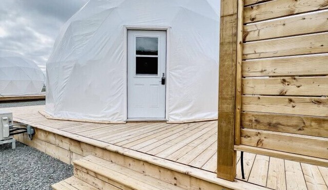 Dome 3 · Luxury Lakeside Dome Experience & Hot Tub