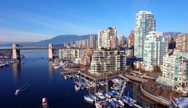 Downtown Beach District, 2 Bedroom; Private Ent. Patio Free Parking; Pool, Gym+