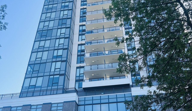 DOWNTOWN LAKEVIEW LUXE, Kelowna, British Columbia