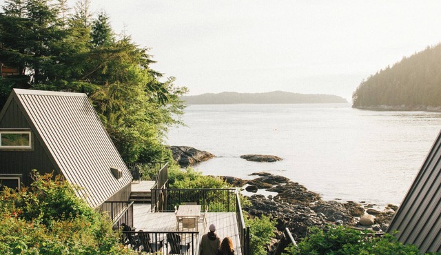 Duffin Cove Oceanfront Lodging