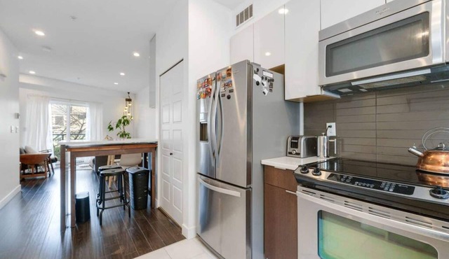 East Van Townhouse near water + Mountain Views