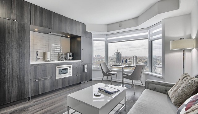 Elegant One-Bedroom in the Heart of Yorkville