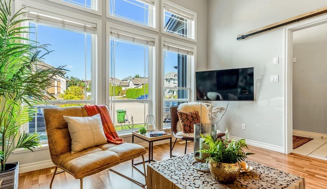 EmeraldRidge Retreat - Firepit | BBQ | AmazingView | 1G Fast WiFi |Pet-Friendly