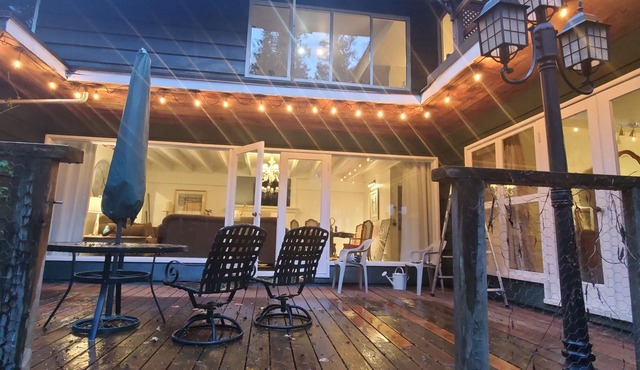 Enjoy in peace and a natural garden during your stay