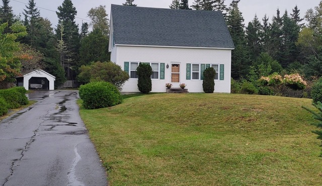 Enjoy quiet, country living at Fisherman's Rest