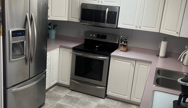 Entire home to yourself, 7 minutes to down town! All amenities you would need