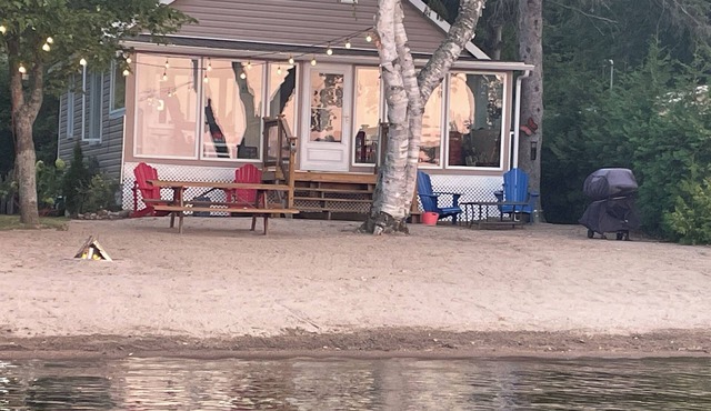 🏖️ Epic Family Beachfront Cottage w/Private Dock & Sunset Firepit!