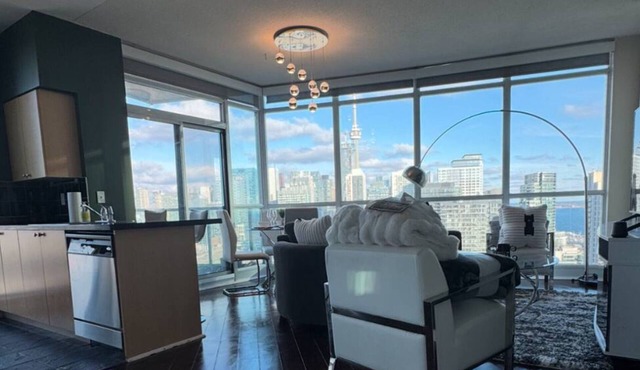 Excellent Toronto city views