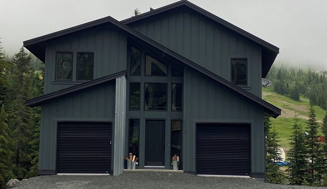 Executive Cabin, Ski and Ski Out at Sasquatch Mountain