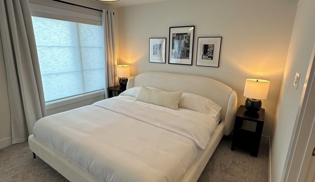 Executive Townhouse Burlington, this stylish place conveniently located to shops