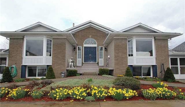 Fabulous Guesthouse B & B Located In The Heart Of Vineyard Country!